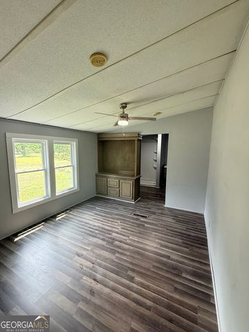 618 Liberty Hill Road, Milner, GA 30257