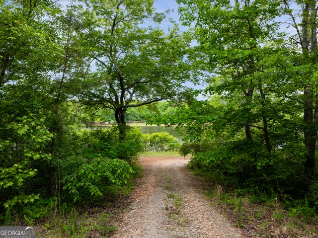 618 Liberty Hill Road, Milner, GA 30257