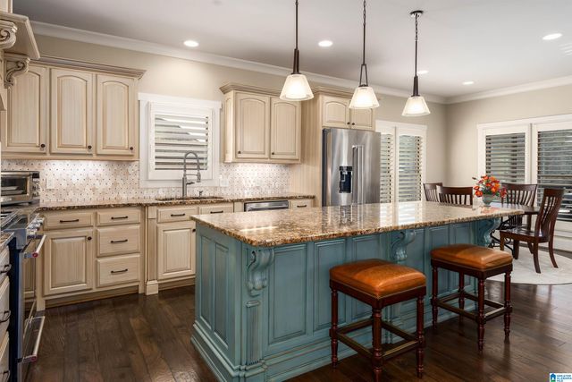 6825 RIVERCREST DRIVE, Trussville, AL 35173