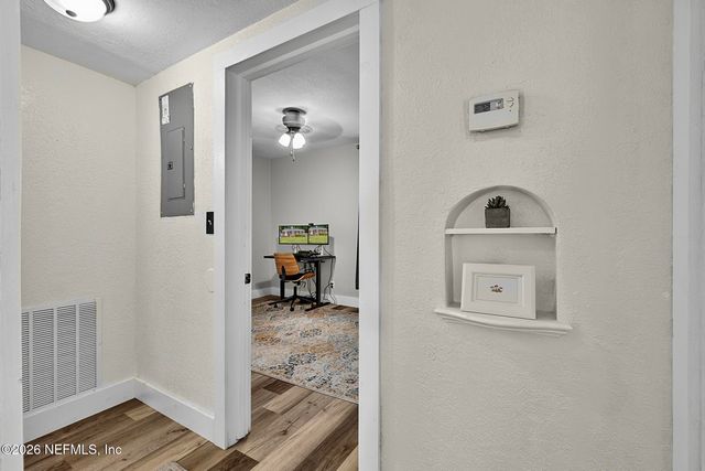 1037 S FAIRWOOD Lane, Jacksonville, FL 32205
