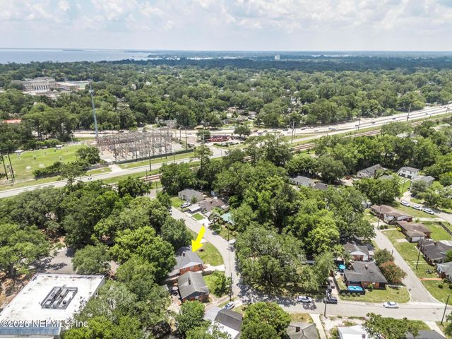 1037 S FAIRWOOD Lane, Jacksonville, FL 32205