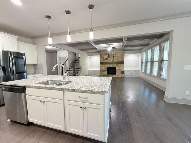 620 Hunters Grove Ct, Tucker, GA 30518