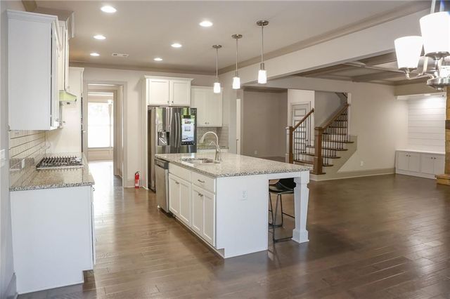 620 Hunters Grove Ct, Tucker, GA 30518