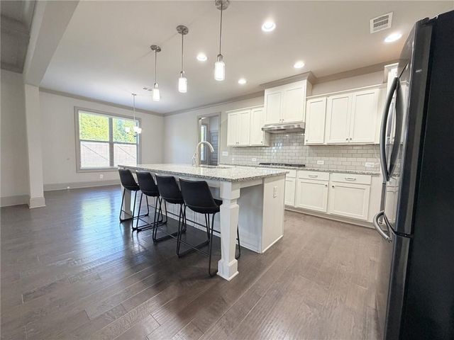 620 Hunters Grove Ct, Tucker, GA 30518