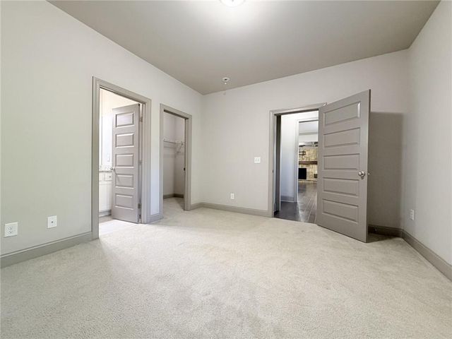 620 Hunters Grove Ct, Tucker, GA 30518