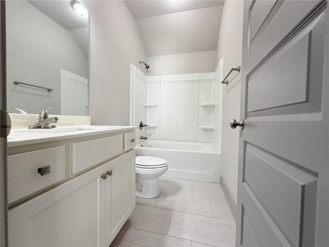 620 Hunters Grove Ct, Tucker, GA 30518