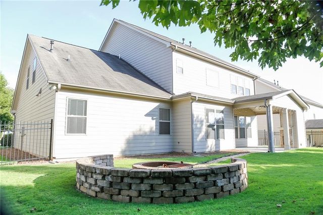 620 Hunters Grove Ct, Tucker, GA 30518