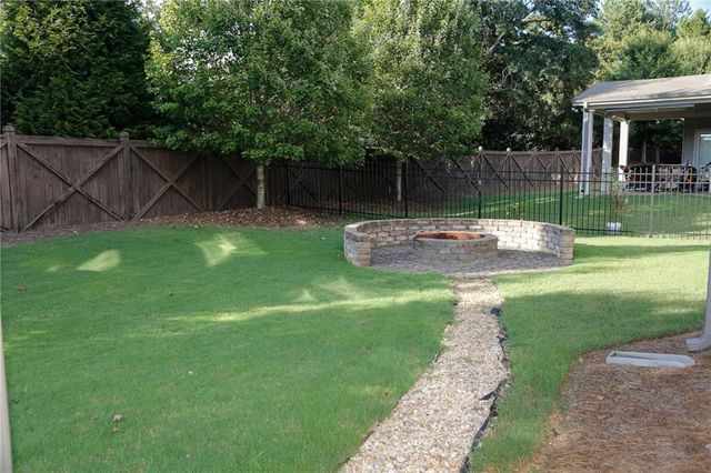 620 Hunters Grove Ct, Tucker, GA 30518
