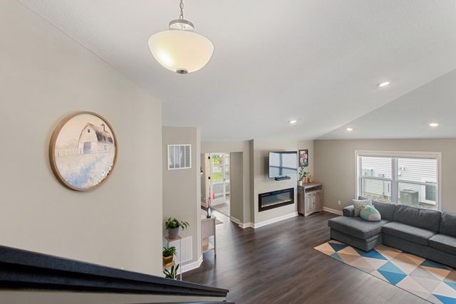14111 Berkshire Lane N, Dayton, MN 55327
