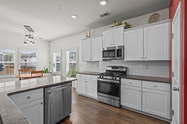 201 Craigflower Ct., Longs, SC 29568