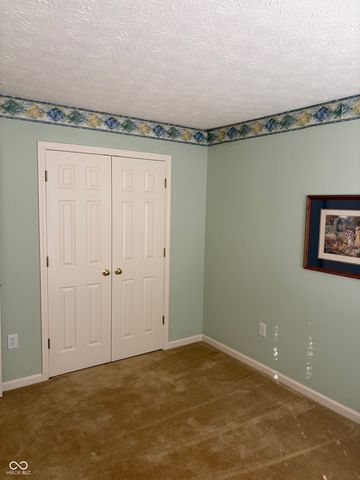 166 Lake View Court, Avon, IN 46123