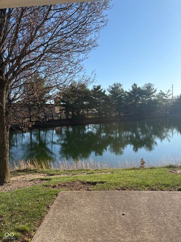 166 Lake View Court, Avon, IN 46123