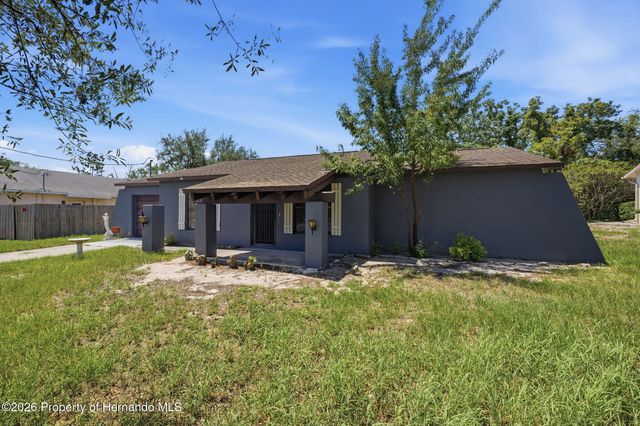 11208 Portsmouth Street, Spring Hill, FL 34609