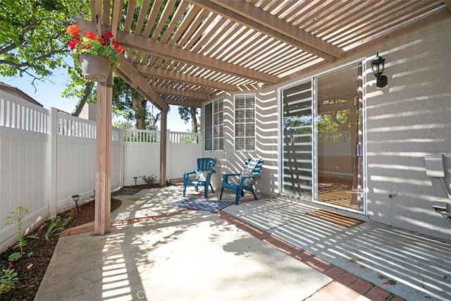 24392 Kingston Court 72, Laguna Hills, CA 92653