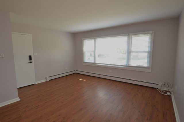 10332 Elizabeth Street 1, Westchester, IL 60154