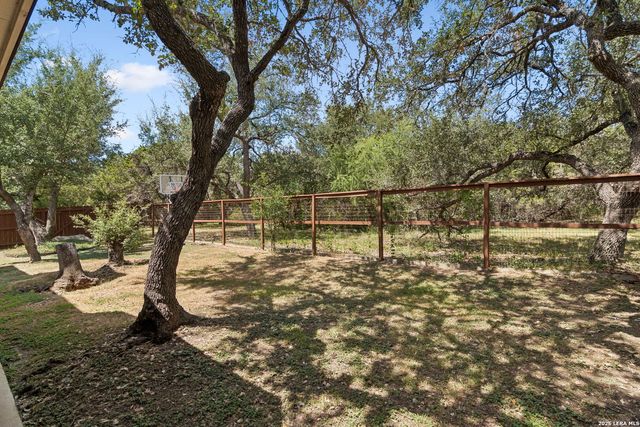 2611 Rogers Frk, San Antonio, TX 78258