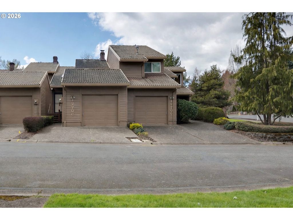 12706 Sw BARBERRY Dr, Beaverton, OR 97008
