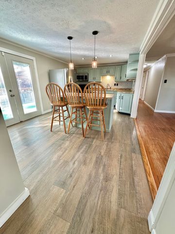 1511 Cedar ST, Clifton Forge, VA 24422