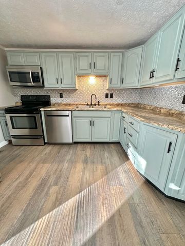 1511 Cedar ST, Clifton Forge, VA 24422