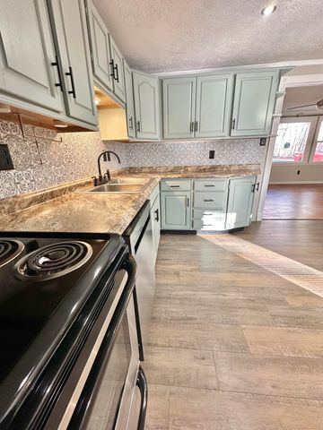 1511 Cedar ST, Clifton Forge, VA 24422