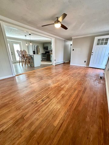 1511 Cedar ST, Clifton Forge, VA 24422