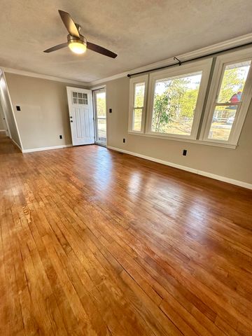 1511 Cedar ST, Clifton Forge, VA 24422