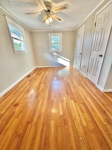 1511 Cedar ST, Clifton Forge, VA 24422