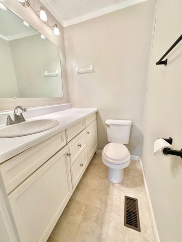 1511 Cedar ST, Clifton Forge, VA 24422