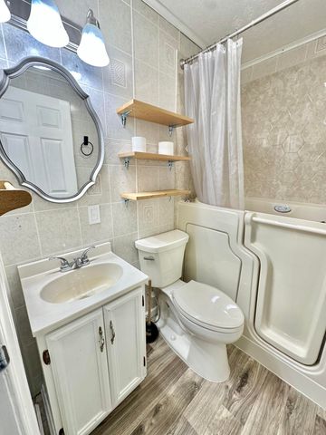 1511 Cedar ST, Clifton Forge, VA 24422