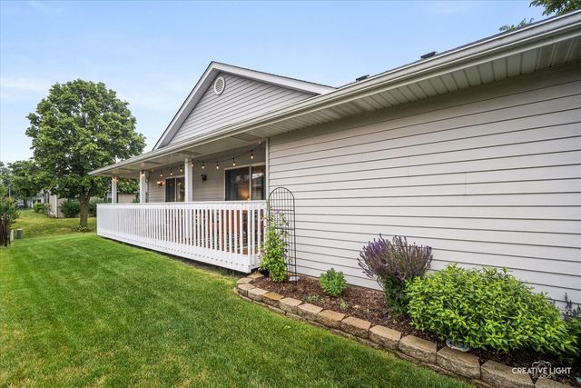 316 Old Mill Lane, Hampshire, IL 60140