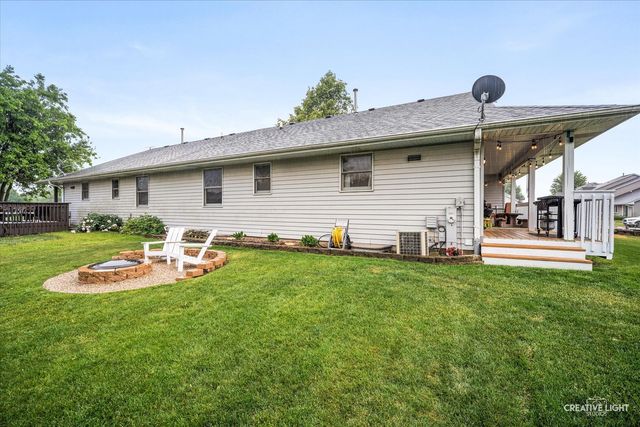 316 Old Mill Lane, Hampshire, IL 60140