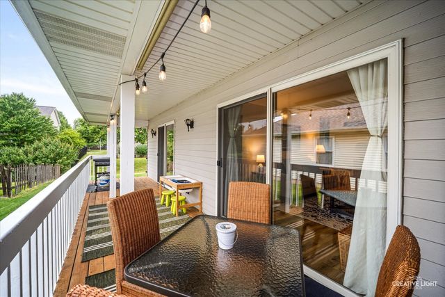 316 Old Mill Lane, Hampshire, IL 60140
