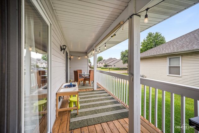 316 Old Mill Lane, Hampshire, IL 60140