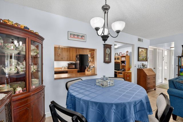 1005 Green Pine Blvd H-2, West Palm Beach, FL 33409