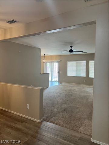 6092 Fox Creek Avenue, Las Vegas, NV 89122