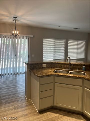 6092 Fox Creek Avenue, Las Vegas, NV 89122