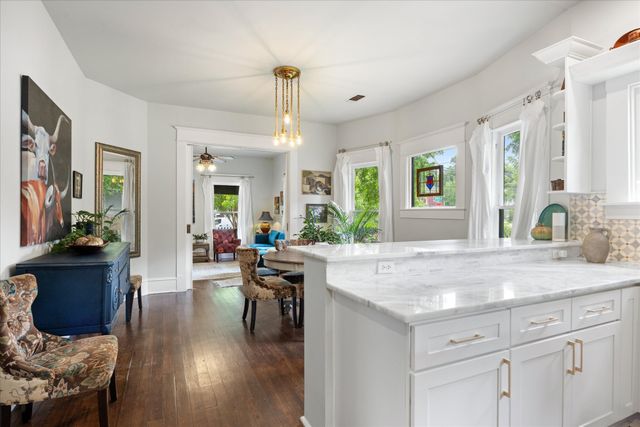 708 N Anglin Street, Cleburne, TX 76031
