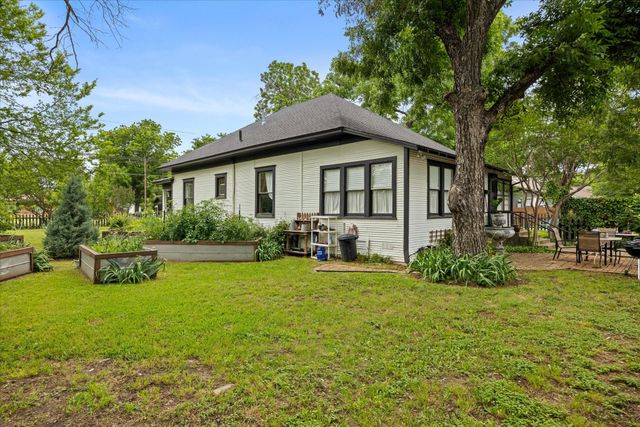 708 N Anglin Street, Cleburne, TX 76031