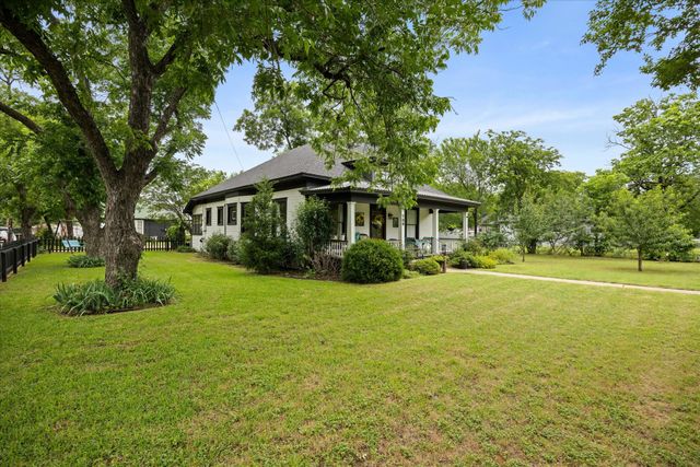 708 N Anglin Street, Cleburne, TX 76031