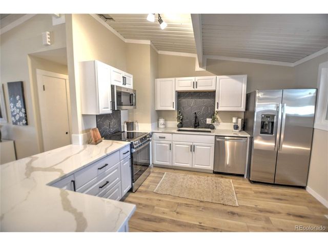 2708 Pennsylvania Ave, Colorado Springs, CO 80907