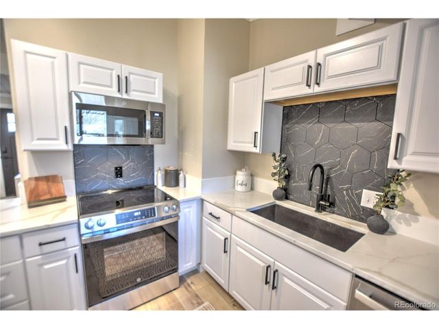 2708 Pennsylvania Ave, Colorado Springs, CO 80907