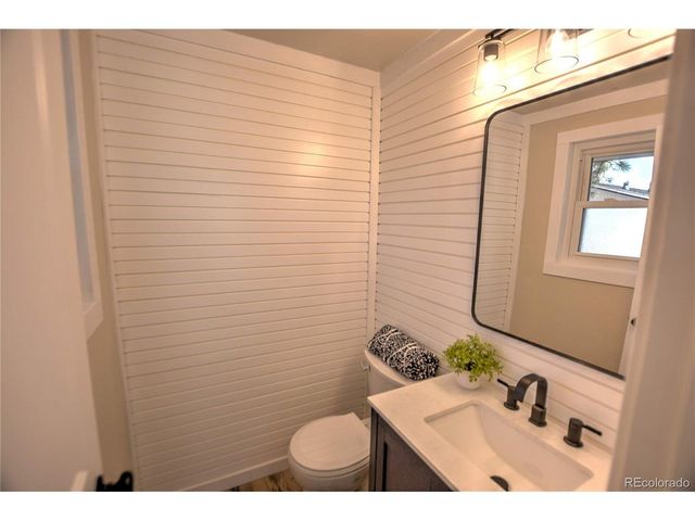 2708 Pennsylvania Ave, Colorado Springs, CO 80907