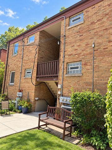 427 Edgewood Place 2N, River Forest, IL 60305