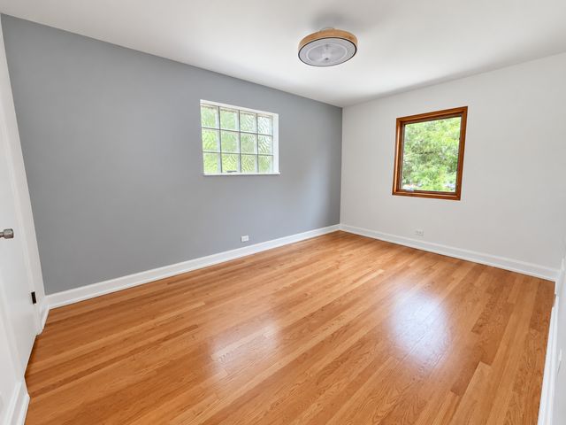 427 Edgewood Place 2N, River Forest, IL 60305
