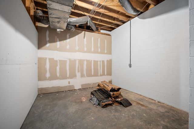 186 Hickory Blvd, Mcminnville, TN 37110