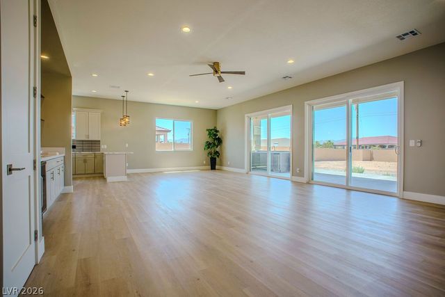1840 Old West Avenue, Pahrump, NV 89048