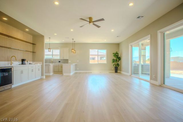 1840 Old West Avenue, Pahrump, NV 89048