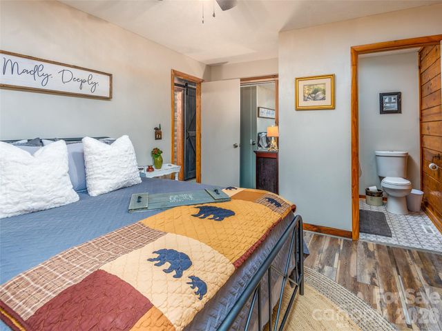 154 Cedarwood Drive, Waynesville, NC 28785