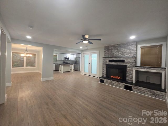 182 US 221 Business Extension N 3, Marion, NC 28752
