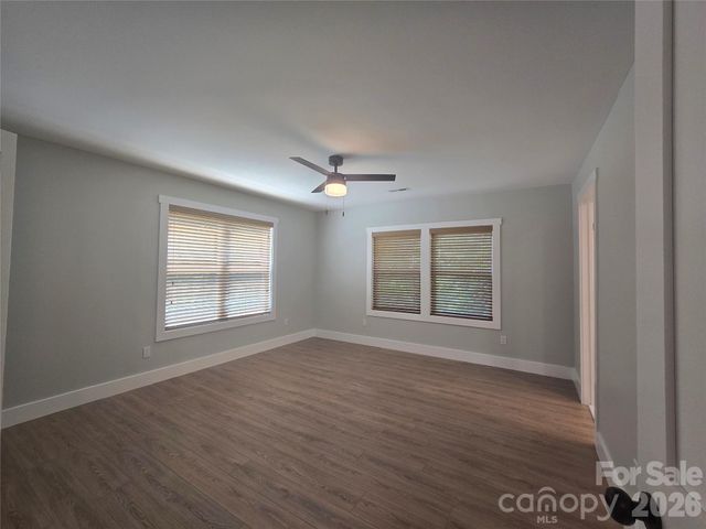 182 US 221 Business Extension N 3, Marion, NC 28752